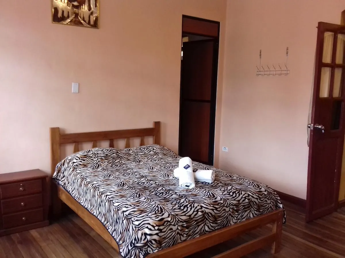 Hostal Quito Backpacker 0*,